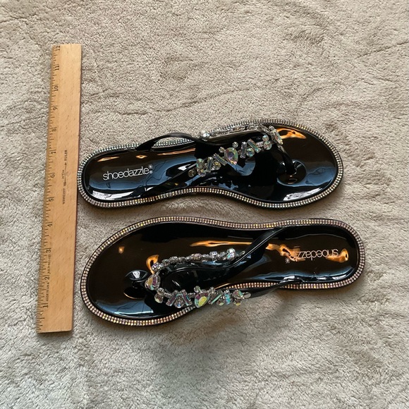 Stylish slip on embellished thong sandals in black by Shoe Dazzle. - Picture 3 of 6